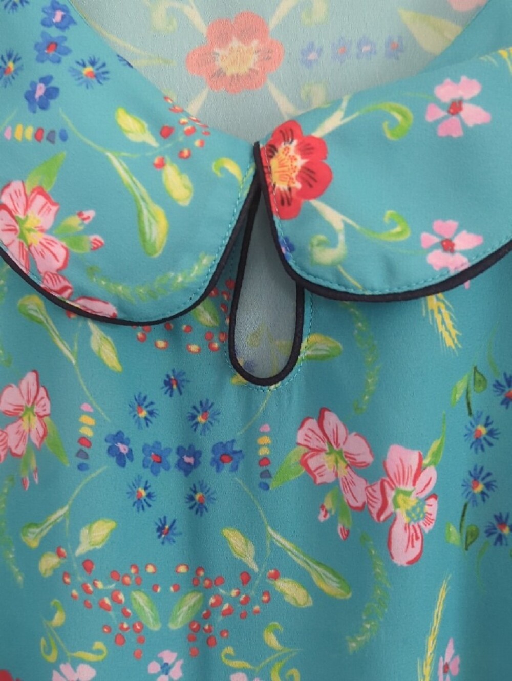 Modcloth Turquoise Floral Peter Pan Collar Blouse Cap Sleeves Size M - Picture 2 of 10